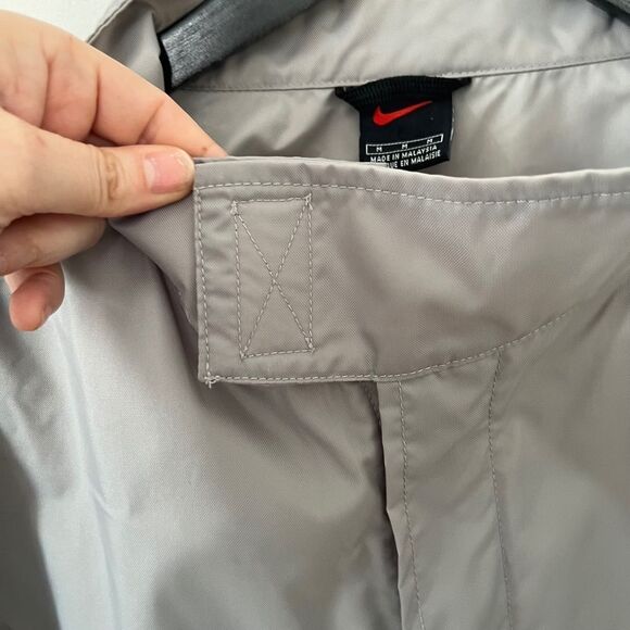 Nike Grey Navy Sports Water Resistant Swoosh Performance Windbreaker Jacket - Picture 10 of 11